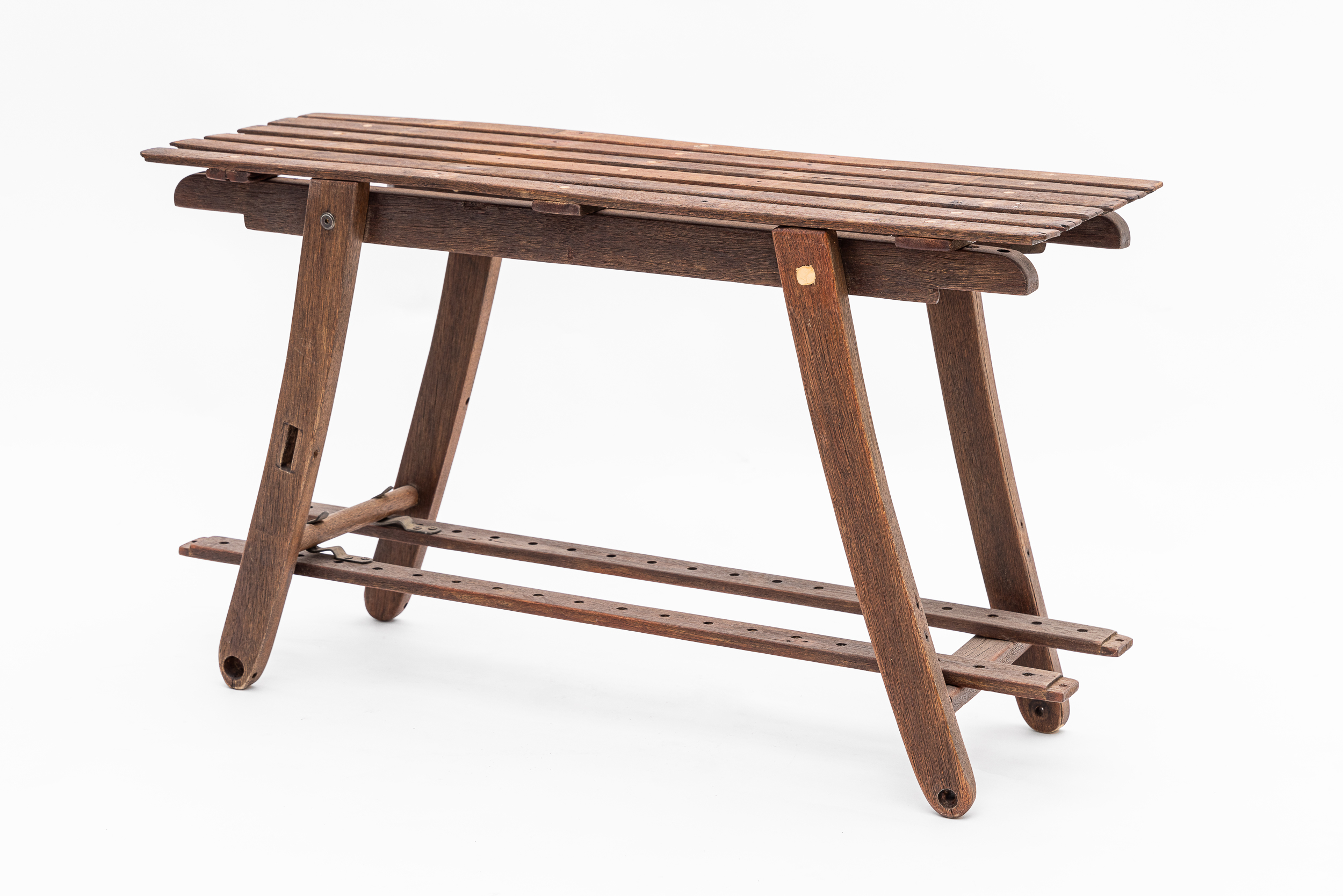 משולחן לספסל